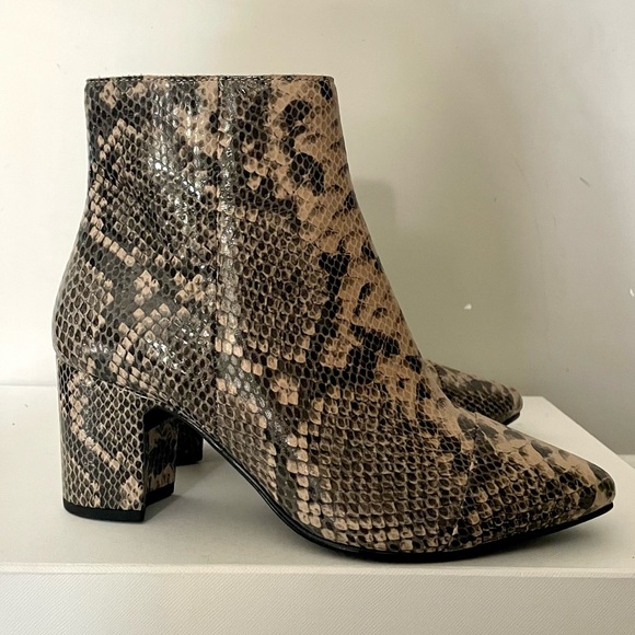 NBW Seychelles No One Like You - Python print leather boots - booties Size 6 - Picture 6 of 10